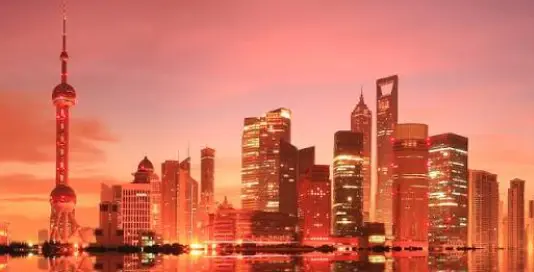 上海情侣约会别再去外滩人挤人了！浪漫星空晚餐推荐清单快收好🌌