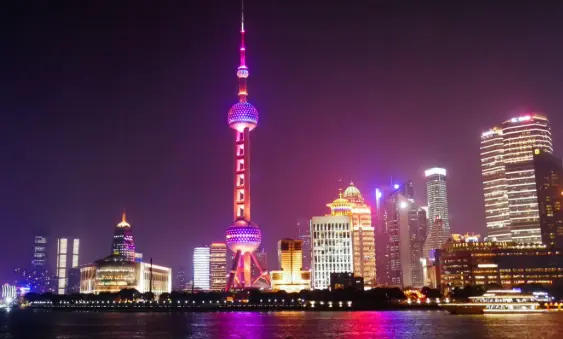 上海网红地标哪几个最值得打卡？武康路安福路张园｜拍照机位与避雷