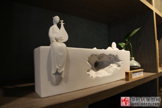 茶饰秀秀--西方韵味茶饰茶宠--侍女像